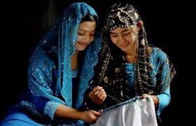 Традиционные костюмы и рубахи чамских женщин - ảnh 3